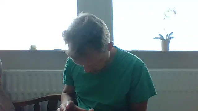 Snapshot of bertolini chatting on June 5, 2026, 7:25 am bertolini online show from June 5, 2026, 7:25 am