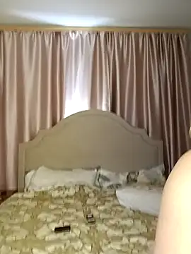    Midnight    online show from December 1, 2025, 8:58 pm