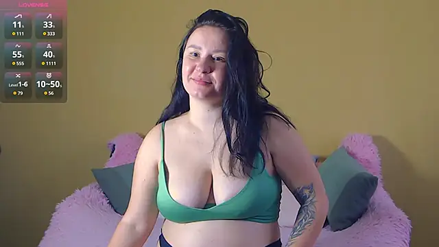 Snapshot of AlexaLexie chatting on October 25, 2025, 8:55 am AlexaLexie online show from October 25, 2025, 8:55 am