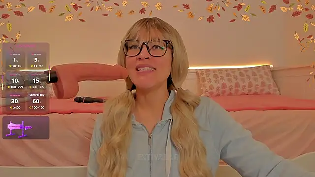 Snapshot of estivalae chatting on October 12, 2025, 11:31 am estivalae online show from October 12, 2025, 11:31 am