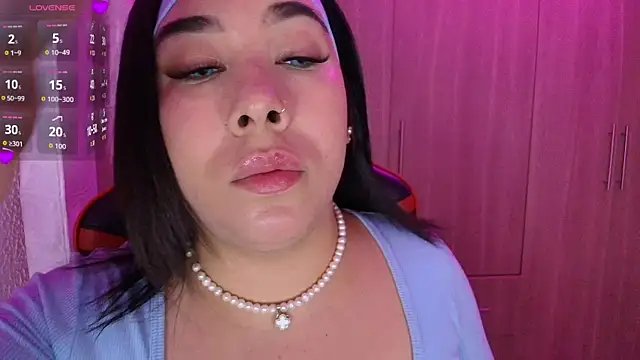 Snapshot of leahtemptation3 chatting on November 8, 2025, 8:25 am leahtemptation3 online show from November 8, 2025, 8:25 am