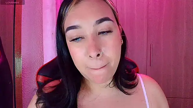 leahtemptation3 online show from February 11, 2026, 11:10 pm