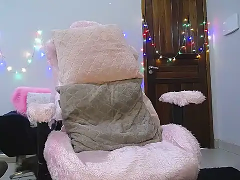 Irresistible24 online show from March 15, 2025, 9:41 am