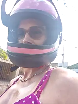 Snapshot of Irresistible24 chatting on January 17, 2026, 5:49 pm Irresistible24 online show from January 17, 2026, 5:49 pm