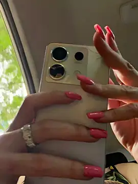 Snapshot of Irresistible24 chatting on February 24, 2026, 5:22 pm Irresistible24 online show from February 24, 2026, 5:22 pm