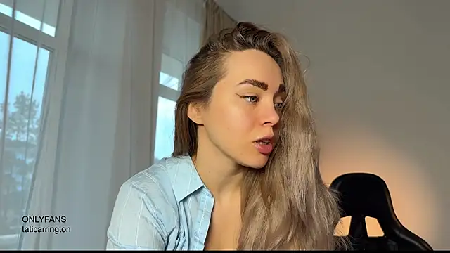 Snapshot of hotexclusive_ chatting on November 3, 2025, 4:47 am hotexclusive online show from November 3, 2025, 4:47 am