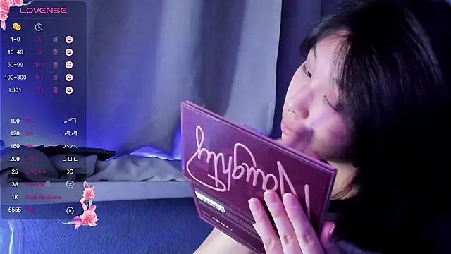 Snapshot of maydaykimmy chatting on December 8, 2024, 8:25 pm maydaykimmy online show from December 8, 2024, 8:25 pm