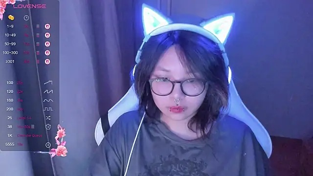 maydaykimmy online show from February 19, 2026, 10:06 pm