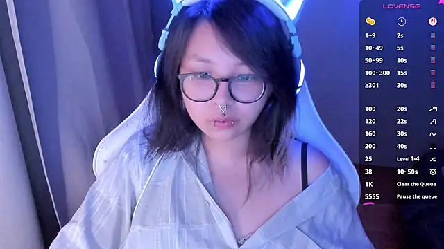 maydaykimmy online show from June 26, 2026, 8:35 pm