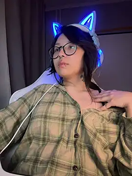 maydaykimmy online show from July 30, 2026, 8:19 pm