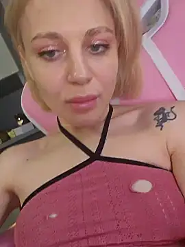 Snapshot of BabySPieS chatting on March 1, 2025, 8:02 am BabySPieS online show from March 1, 2025, 8:02 am