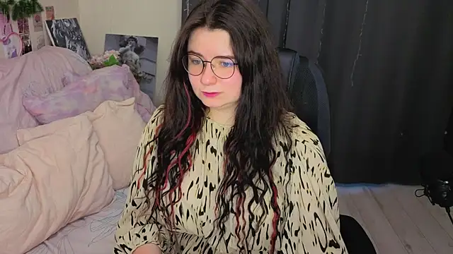 Snapshot of ss-katekisa-ss chatting on June 23, 2026, 7:23 pm ss-katekisa-ss online show from June 23, 2026, 7:23 pm