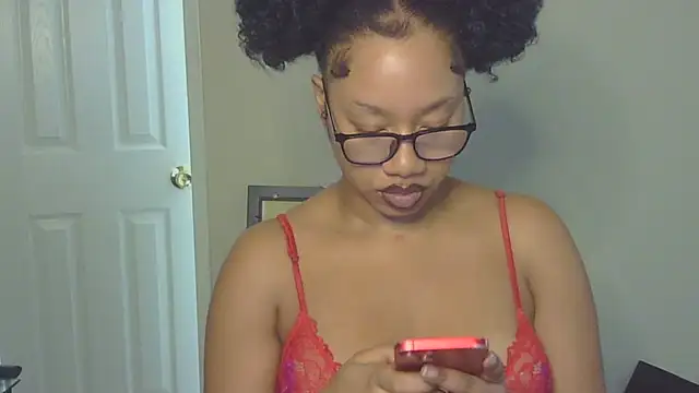 Snapshot of goddessdaisysky chatting on October 24, 2025, 6:48 pm goddessdaisysky online show from October 24, 2025, 6:48 pm