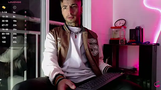 JuanCamiilo 66 online show from September 23, 2025, 3:09 am