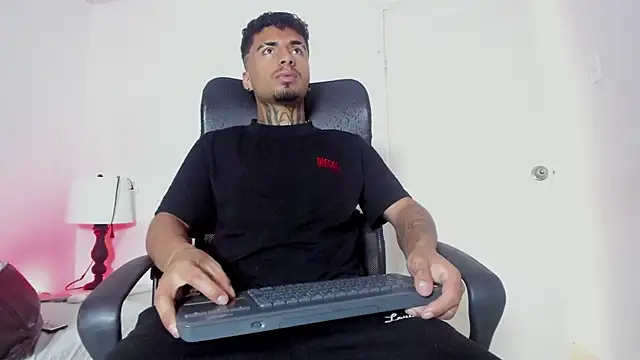 JuanCamiilo 66 online show from March 18, 2026, 6:55 pm