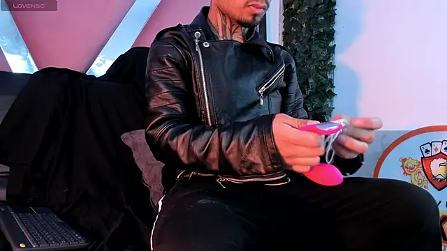 JuanCamiilo 66 online show from March 25, 2026, 12:44 pm