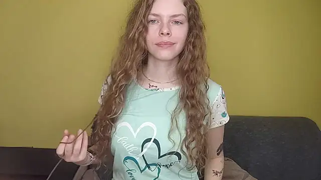 RayaNenlia online show from February 26, 2026, 5:50 am