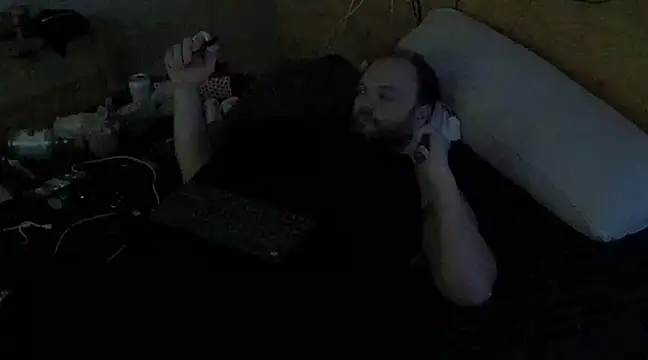 Snapshot of caressonnous chatting on March 4, 2025, 1:17 pm caressonnous online show from March 4, 2025, 1:17 pm