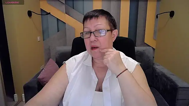 BarbaraTurners online show from December 22, 2024, 6:48 pm