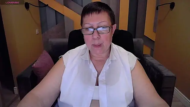 BarbaraTurners online show from December 23, 2024, 9:18 pm