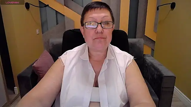 BarbaraTurners online show from December 24, 2024, 12:22 am