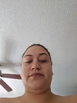 honeeyyy pot online show from November 9, 2025, 9:13 pm