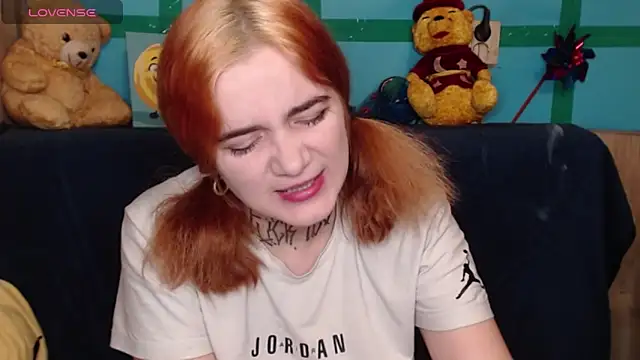 Snapshot of Yours_good_mood chatting on March 8, 2025, 3:28 am Yours good mood online show from March 8, 2025, 3:28 am