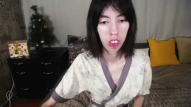 Unusual G online show from December 26, 2024, 11:21 am