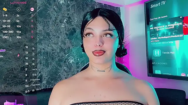 Snapshot of Emmaa_Saenz_ chatting on February 12, 2026, 10:38 pm Emmaa Saenz online show from February 12, 2026, 10:38 pm