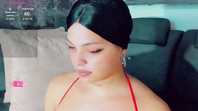 Emmaa Saenz  online show from June 12, 2026, 10:08 pm