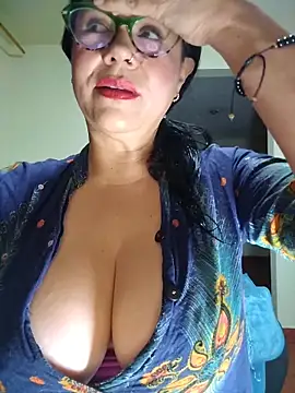 naughty doll horny online show from May 9, 2026, 10:09 am