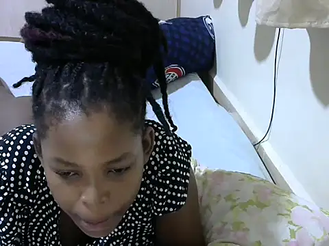 Snapshot of queen-sasha chatting on March 19, 2025, 4:34 pm queen-sasha online show from March 19, 2025, 4:34 pm