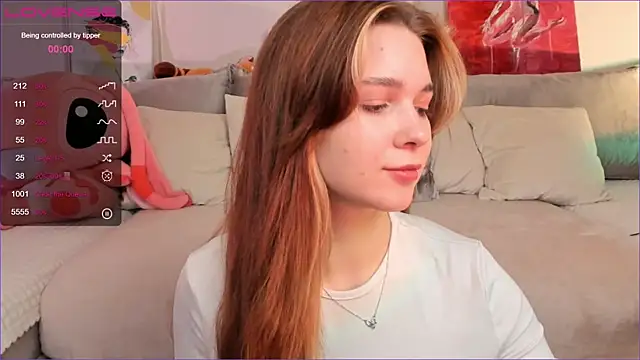 Frau Lina online show from October 26, 2025, 2:23 pm