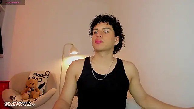 Curlblue online show from November 4, 2025, 1:05 am