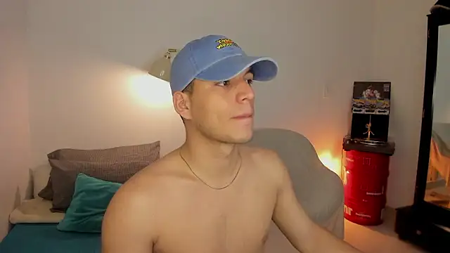 Snapshot of Curlblue chatting on February 10, 2026, 9:02 am Curlblue online show from February 10, 2026, 9:02 am