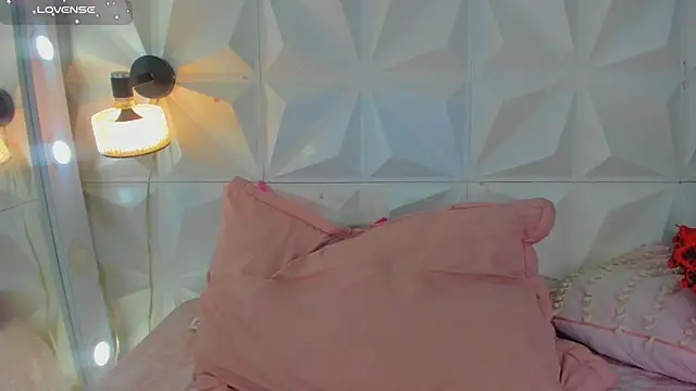 cute latinaxxx online show from June 2, 2026, 1:40 am