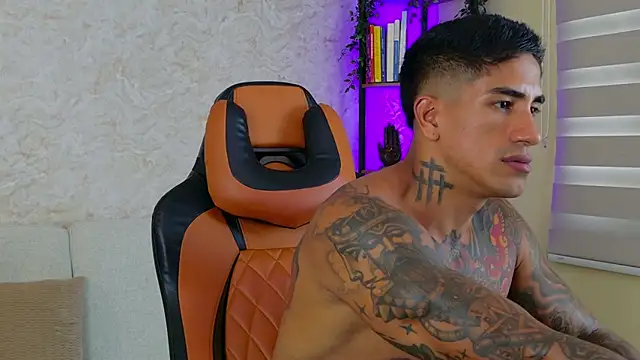 AdanReilly online show from March 12, 2025, 9:13 pm