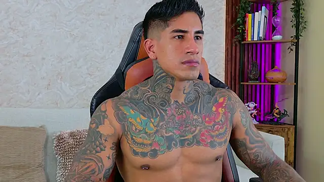 Snapshot of AdanReilly chatting on January 18, 2026, 4:00 pm AdanReilly online show from January 18, 2026, 4:00 pm