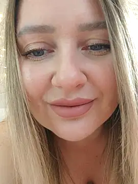 Snapshot of LadyLolyPop_ chatting on September 25, 2025, 2:15 am LadyLolyPop online show from September 25, 2025, 2:15 am