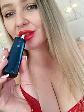 Snapshot of LadyLolyPop_ chatting on September 29, 2025, 4:39 am LadyLolyPop online show from September 29, 2025, 4:39 am