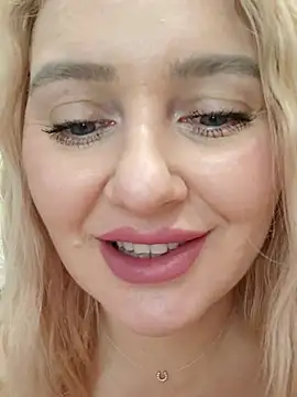 Snapshot of LadyLolyPop_ chatting on October 23, 2025, 6:13 am LadyLolyPop online show from October 23, 2025, 6:13 am