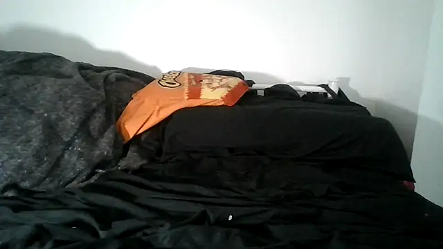 Daszler online show from March 21, 2025, 6:40 pm