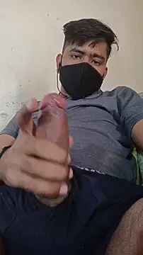 Snapshot of Pussy_lover_33 chatting on January 14, 2026, 9:48 am Pussy lover 33 online show from January 14, 2026, 9:48 am