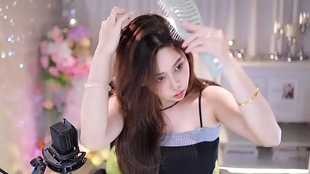 SleepArtist online show from October 18, 2025, 1:01 pm