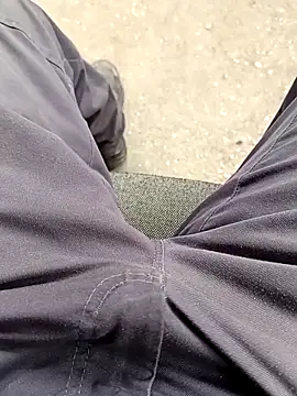 Snapshot of vadszex31 chatting on February 26, 2025, 11:41 am vadszex31 online show from February 26, 2025, 11:41 am