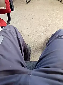 Snapshot of vadszex31 chatting on March 12, 2025, 10:26 am vadszex31 online show from March 12, 2025, 10:26 am