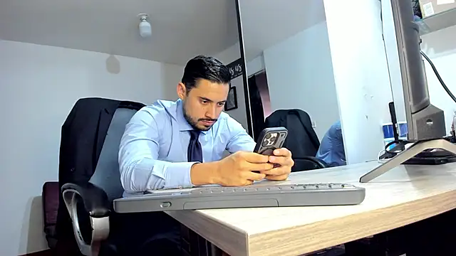 Snapshot of thesexlawyer1 chatting on October 29, 2025, 8:10 pm thesexlawyer1 online show from October 29, 2025, 8:10 pm