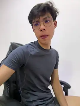 Snapshot of Jacotnk chatting on March 12, 2025, 5:02 am Jacotnk online show from March 12, 2025, 5:02 am