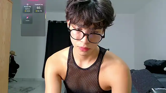 Snapshot of Jacotnk chatting on September 15, 2025, 4:12 am Jacotnk online show from September 15, 2025, 4:12 am