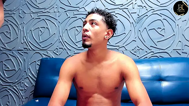 Snapshot of Sex_orgy01 chatting on December 4, 2024, 8:07 pm Sex orgy01 online show from December 4, 2024, 8:07 pm